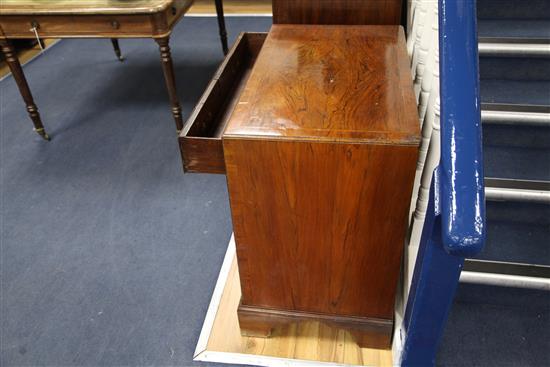 An early 18th century crossbanded kneehole desk, W.2ft 7in. D.1ft 7in. H.2ft 7in.